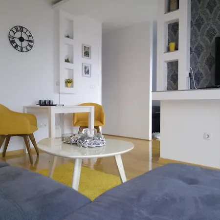 Anja Apartament *